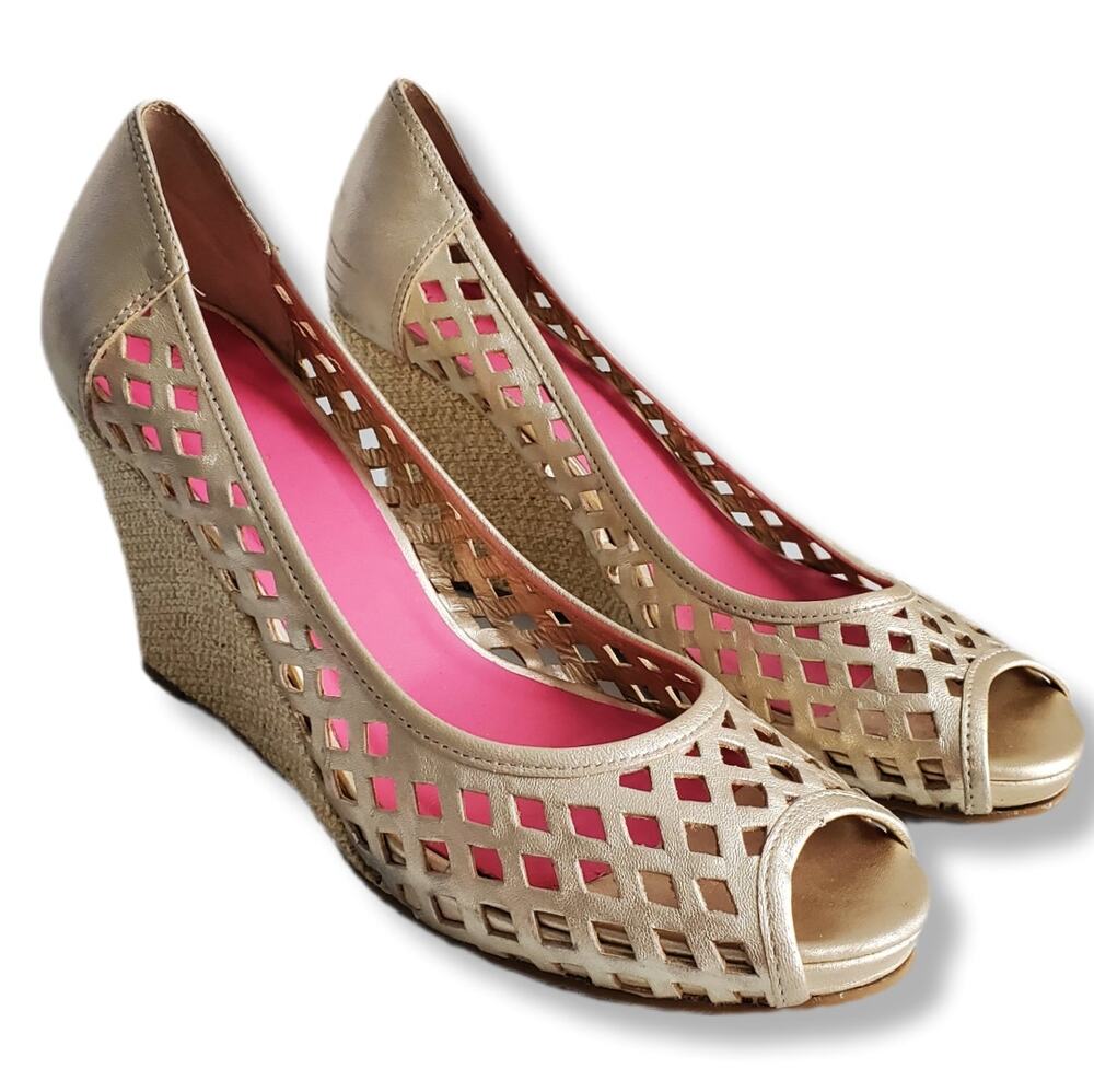 Lilly Pulitzer Resort Chic Gold Basket Weave Wedge Sandal 10M Preppy Old Money